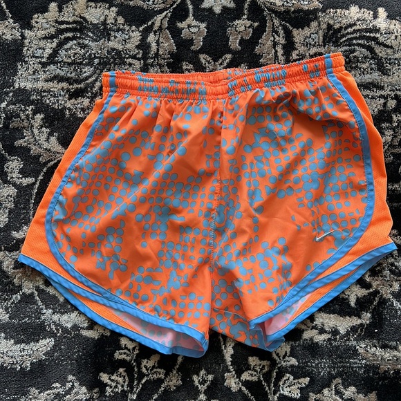 Nike Size Small Dri-Fit Running grey/orange running shorts with liner - Picture 3 of 5